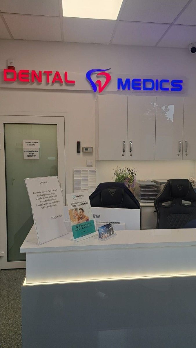 Zdjęcie na recepcję Dental Medics 