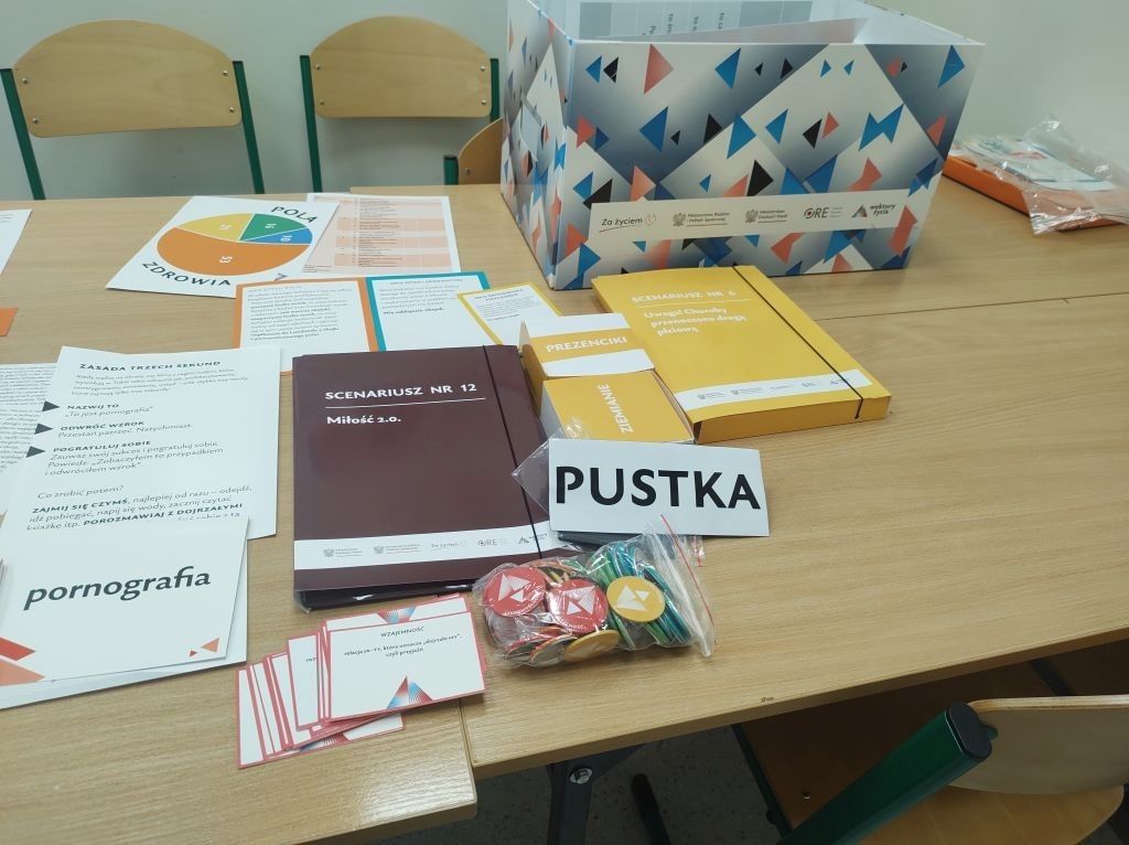 Zdjęcie materiałów promocyjnych.